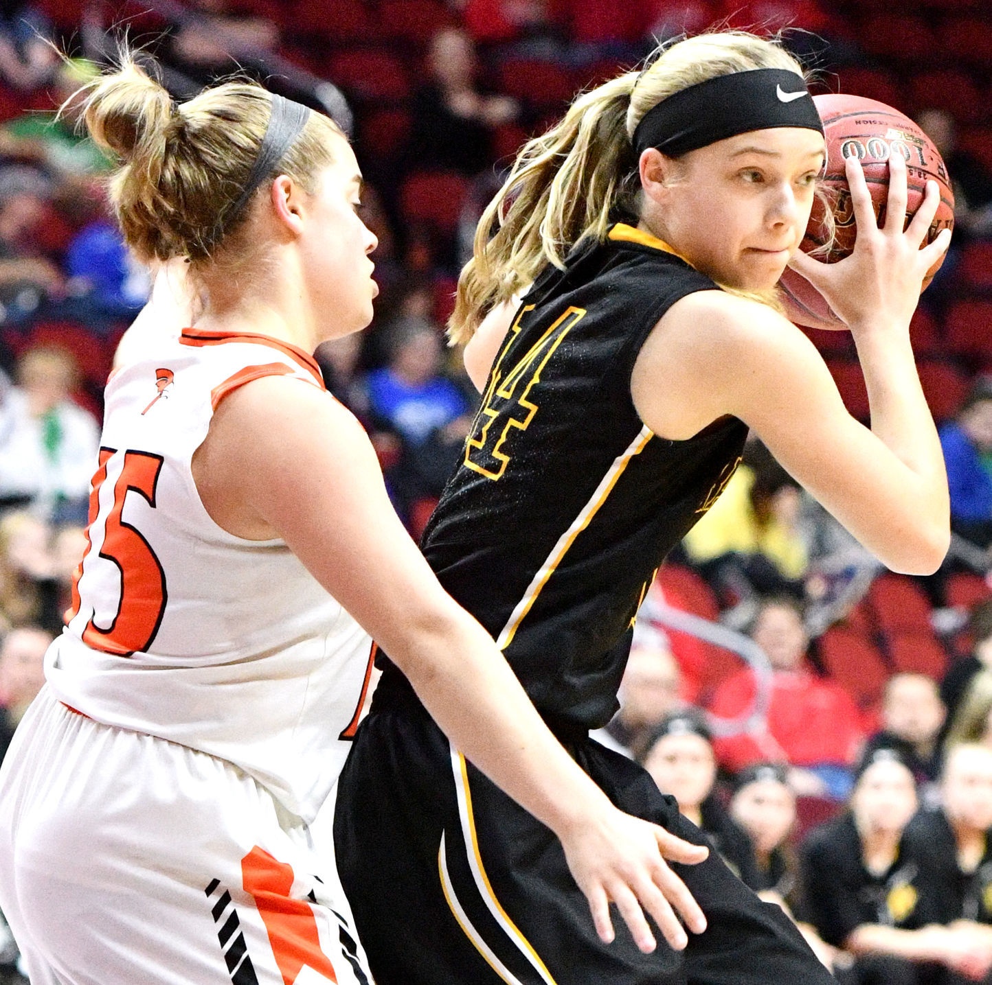 Bishop Garrigan vs Springville state basketball